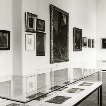 Gemälde und Ausstellungsvitrinen, Altes Stadtmuseum im Neuen Schloss, Wilhelm Rauh