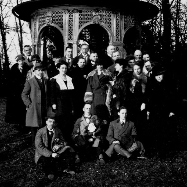 Gruppenfoto in der Eremitage, Sammlung Krauß, um 1920